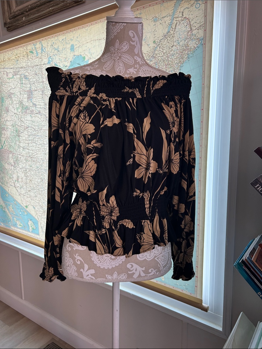 Lauren Ralph Lauren Black Off-Shoulder Floral Blouse